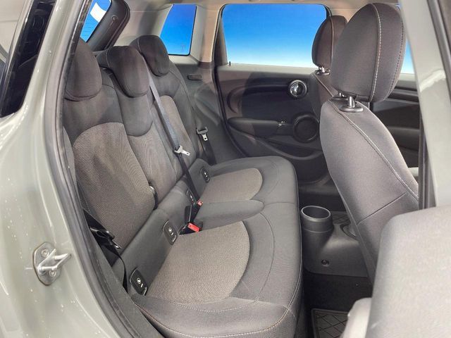 BMW MINI COOPER D 5DOOR 2019