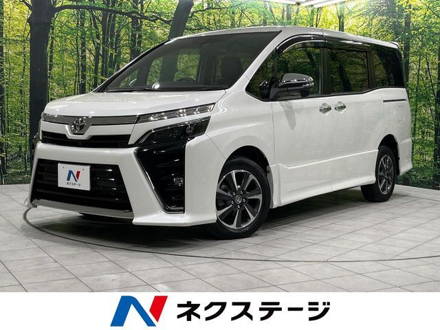 TOYOTA VOXY 4WD 2020