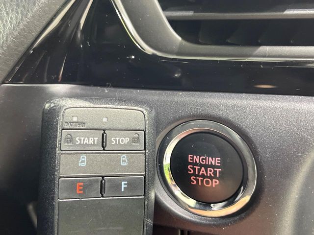 TOYOTA VOXY 4WD 2020