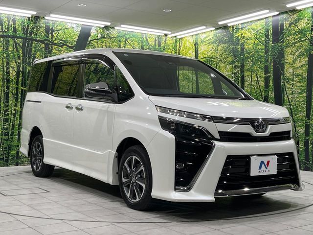 TOYOTA VOXY 4WD 2020