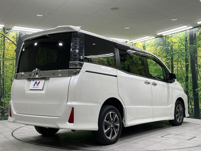 TOYOTA VOXY 4WD 2020