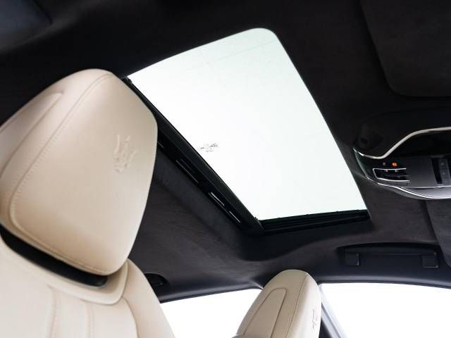 MASERATI MASERATI QUATTROPORTE 2022