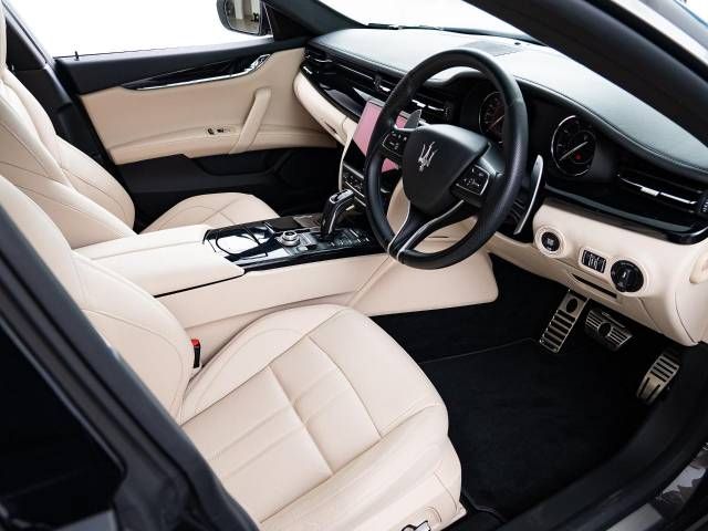 MASERATI MASERATI QUATTROPORTE 2022