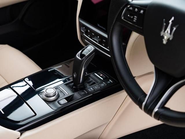 MASERATI MASERATI QUATTROPORTE 2022