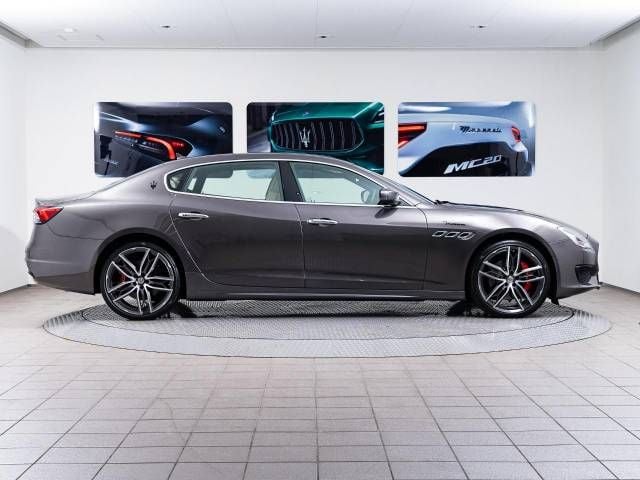 MASERATI MASERATI QUATTROPORTE 2022