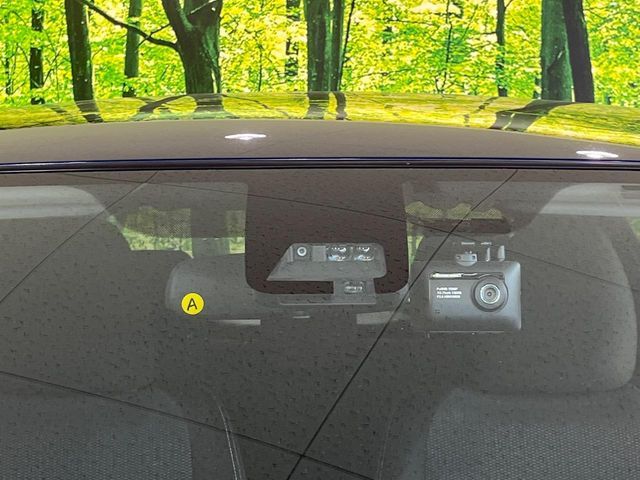 TOYOTA VITZ HYBRID 2019