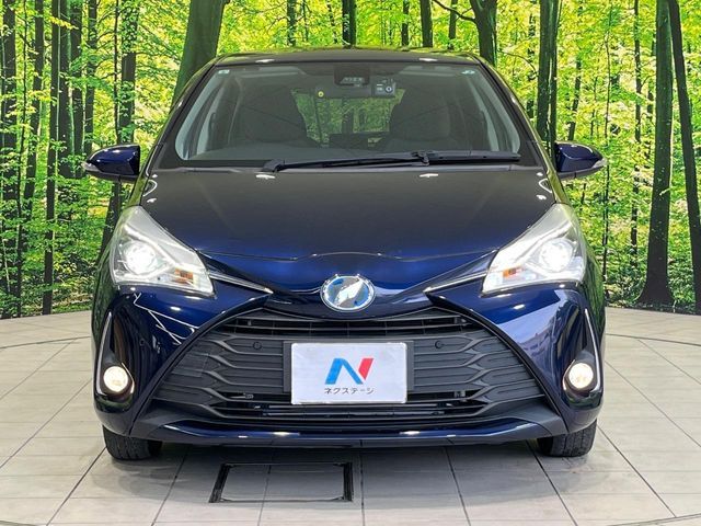 TOYOTA VITZ HYBRID 2019