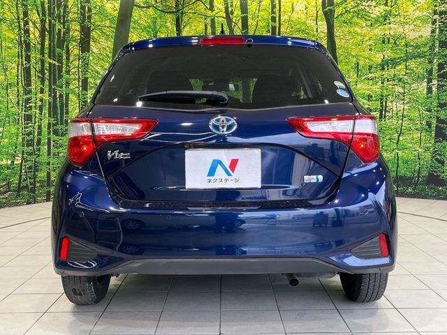 TOYOTA VITZ HYBRID 2019