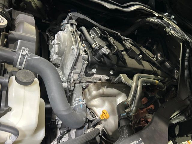 NISSAN NV350 CARAVAN 2022