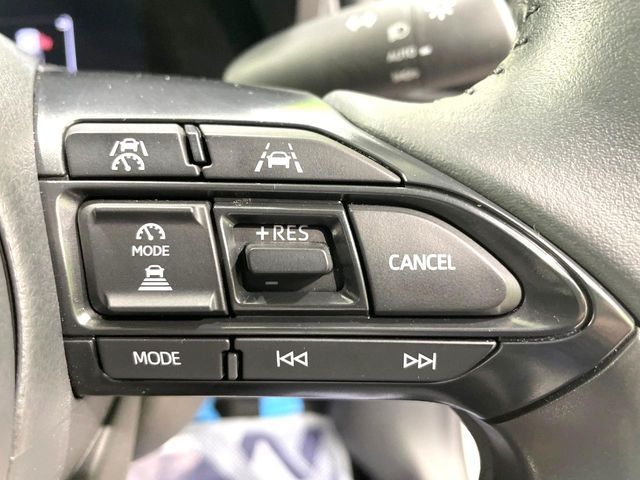 TOYOTA YARIS CROSS 2025