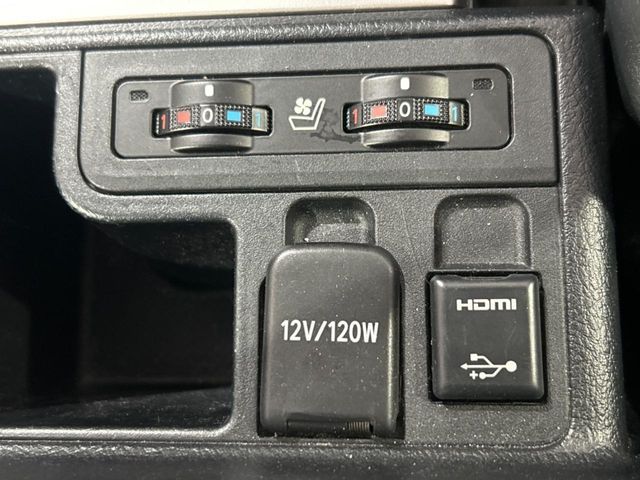 TOYOTA LANDCRUISER PRADO 2022