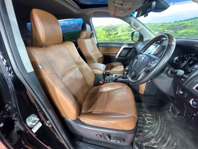 TOYOTA LANDCRUISER PRADO 2022