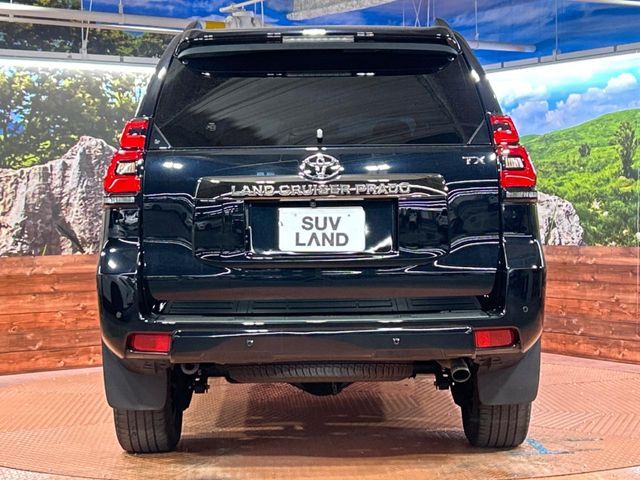 TOYOTA LANDCRUISER PRADO 2022