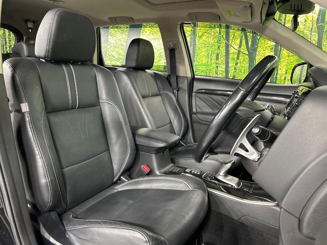 MITSUBISHI OUTLANDER PHEV 2017