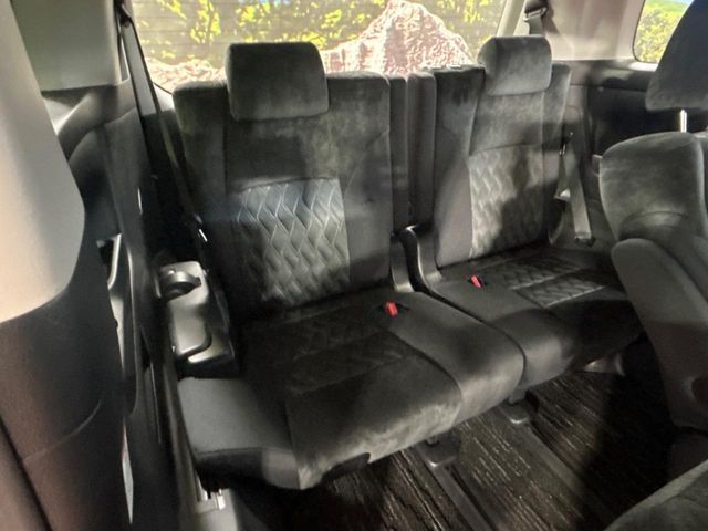 TOYOTA VELLFIRE 2019