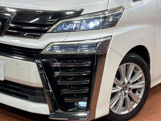 TOYOTA VELLFIRE 2019