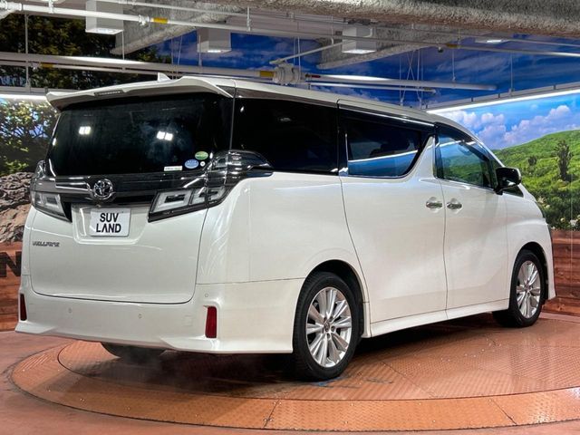 TOYOTA VELLFIRE 2019