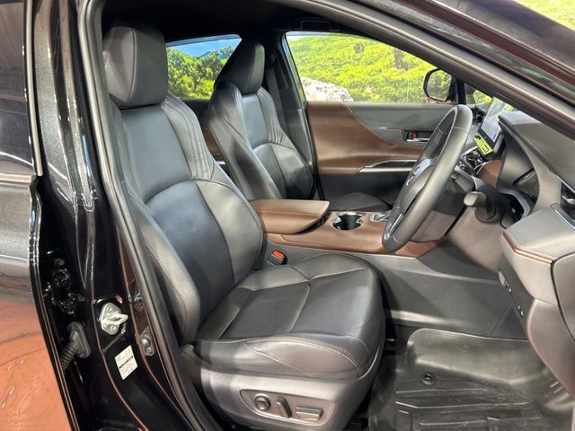 TOYOTA HARRIER HYBRID 2024