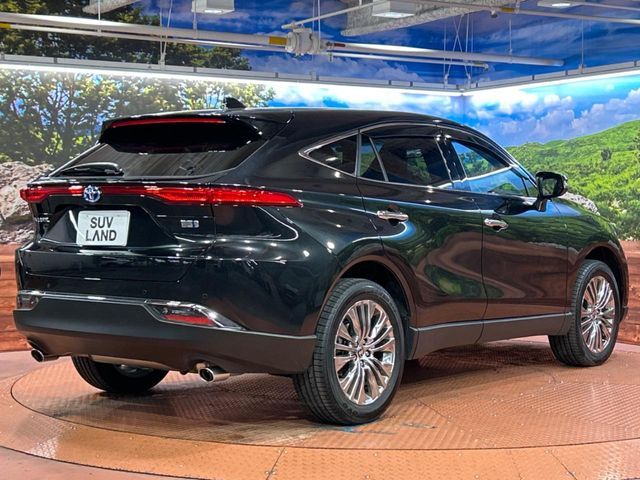 TOYOTA HARRIER HYBRID 2024