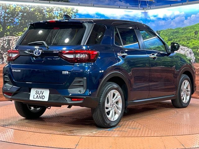 TOYOTA RAIZE HYBRID 2022