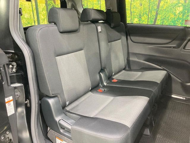 TOYOTA SIENTA HYBRID 2021