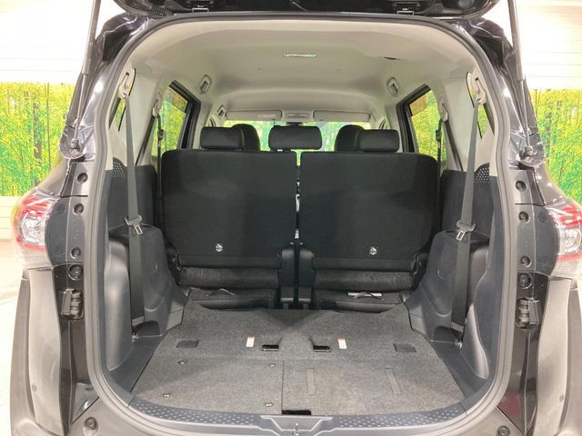 TOYOTA SIENTA HYBRID 2021