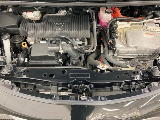 TOYOTA SIENTA HYBRID 2021