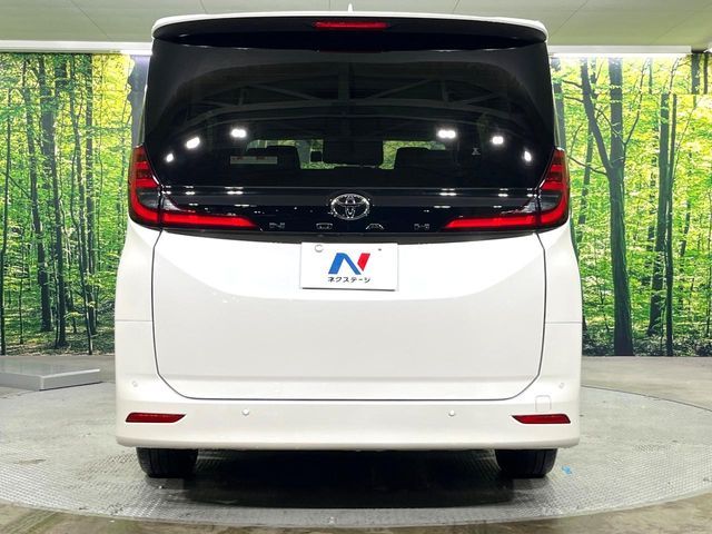 TOYOTA NOAH 2025