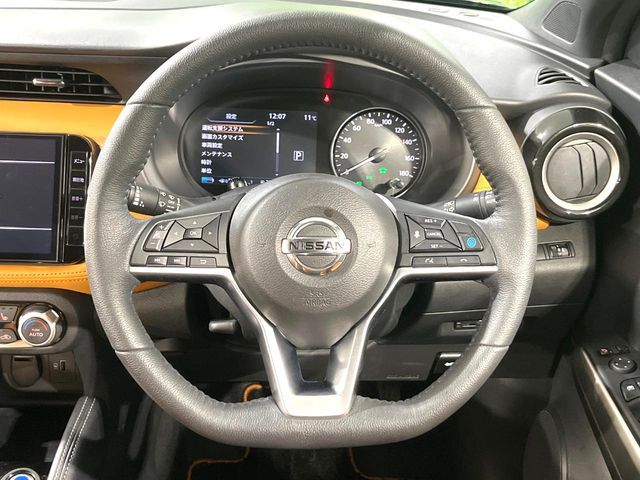 NISSAN KICKS 2021