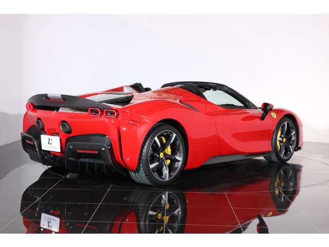 FERRARI FERRARI SF90 Spider 2023