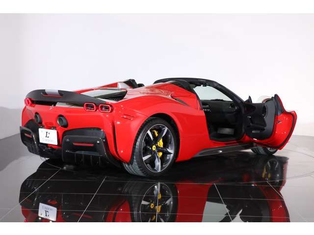 FERRARI FERRARI SF90 Spider 2023