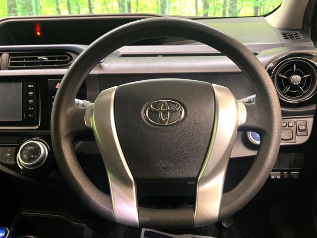 TOYOTA AQUA 2016