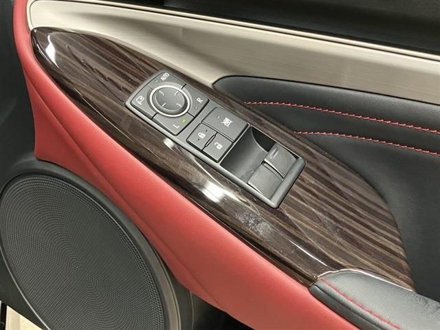 TOYOTA LEXUS RC200t 2016