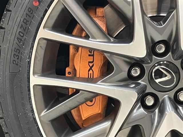 TOYOTA LEXUS RC200t 2016