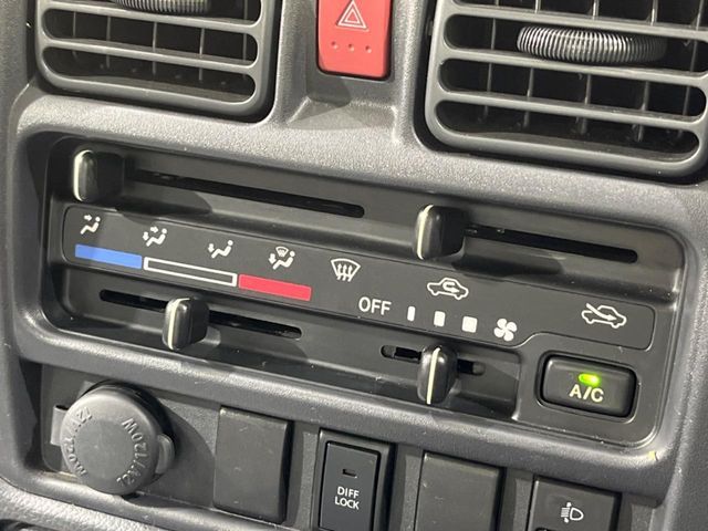 SUZUKI CARRY truck 4WD 2018