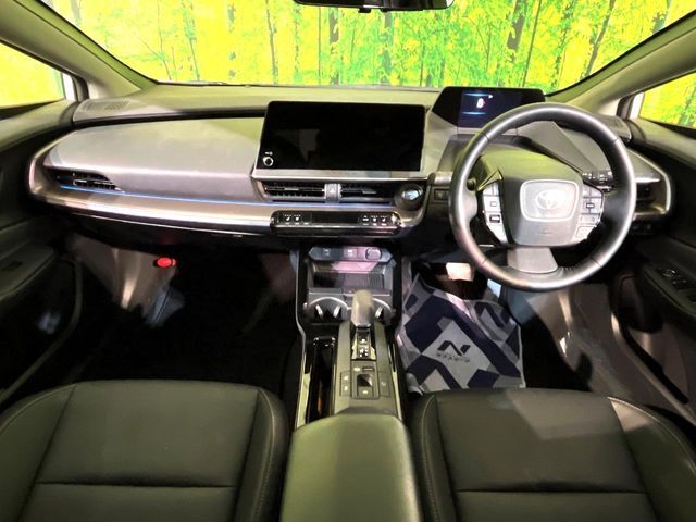 TOYOTA PRIUS 4WD 2025