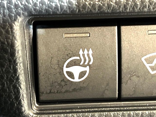 TOYOTA PRIUS 4WD 2025