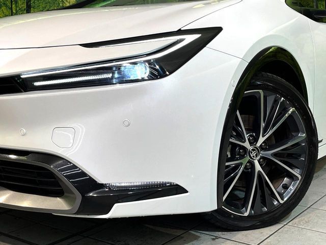 TOYOTA PRIUS 4WD 2025