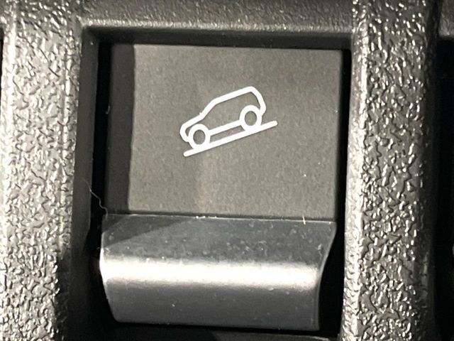 SUZUKI JIMNY NOMADE 2025