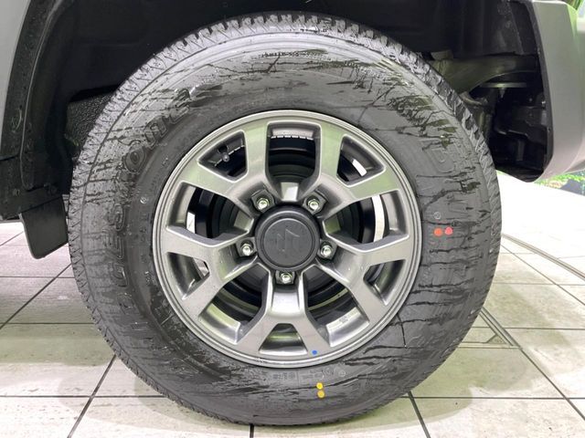 SUZUKI JIMNY NOMADE 2025