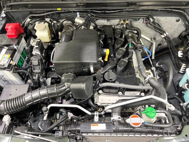 SUZUKI JIMNY NOMADE 2025