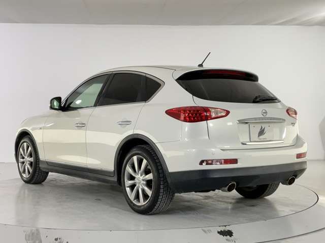 NISSAN SKYLINE CROSSOVER 4WD 2012