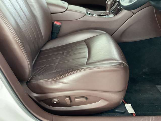 NISSAN SKYLINE CROSSOVER 4WD 2012