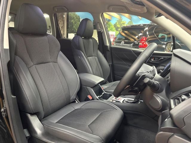 SUBARU FORESTER 2025