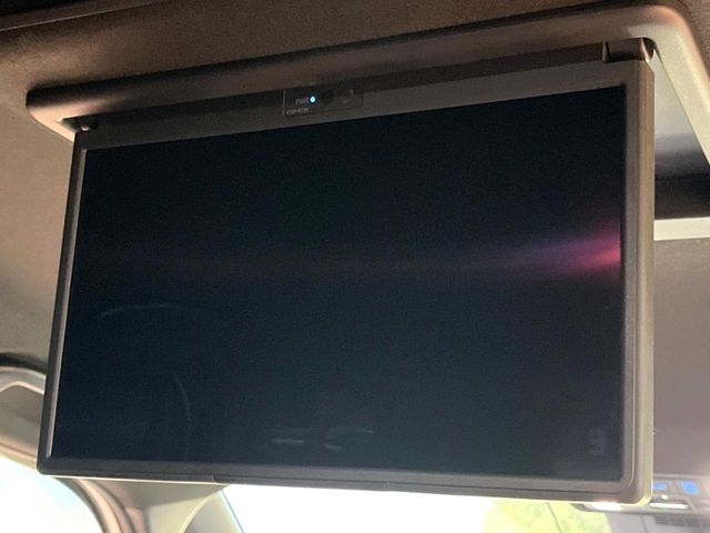 TOYOTA NOAH HYBRID 2024