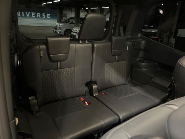 TOYOTA NOAH HYBRID 2024