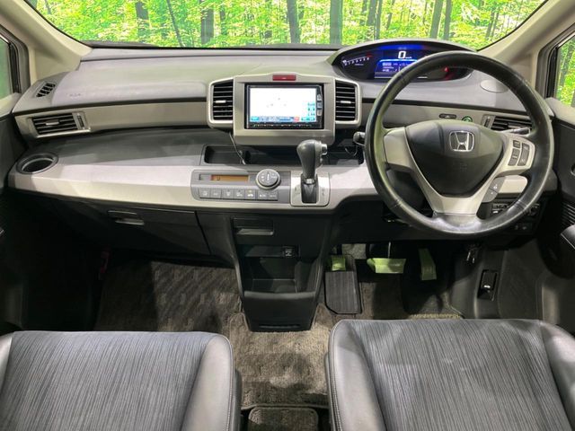 HONDA FREED HYBRID 2013