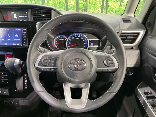 TOYOTA ROOMY 2021