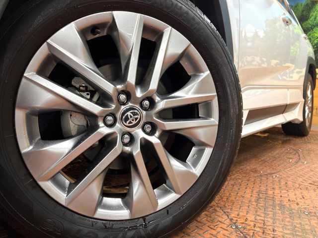 TOYOTA RAV4 4WD 2023