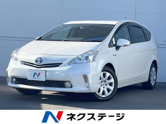 TOYOTA PRIUS Alpha 2014